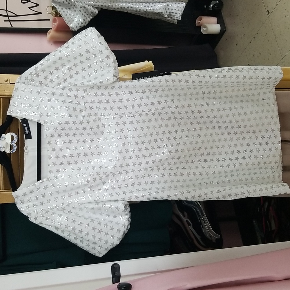 NWt boutique Blue B collection